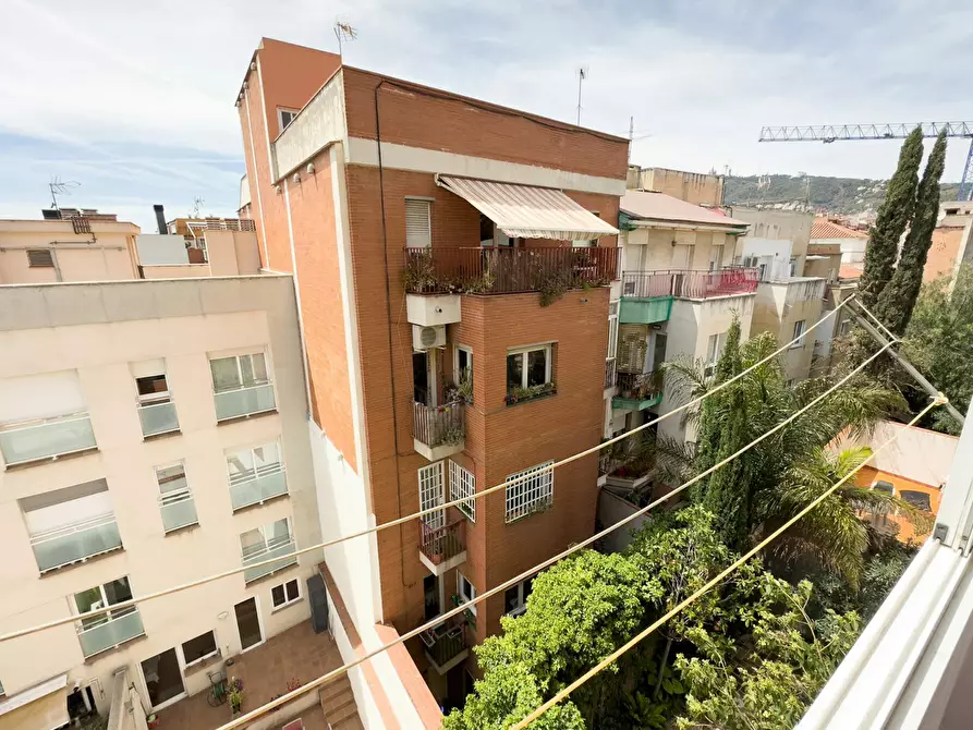 Immagine 4 di Camera in affitto  in Carrer de Verdi a Barcelona