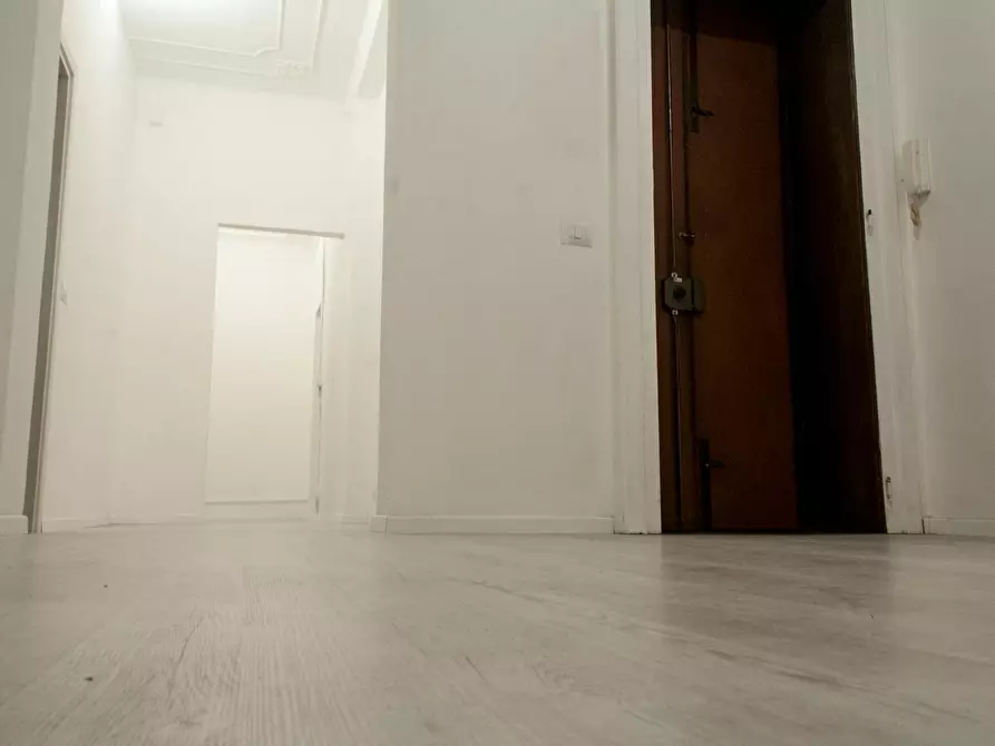 Immagine 8 di Camera in affitto  in Piazza Tancredi Galimberti a Torino