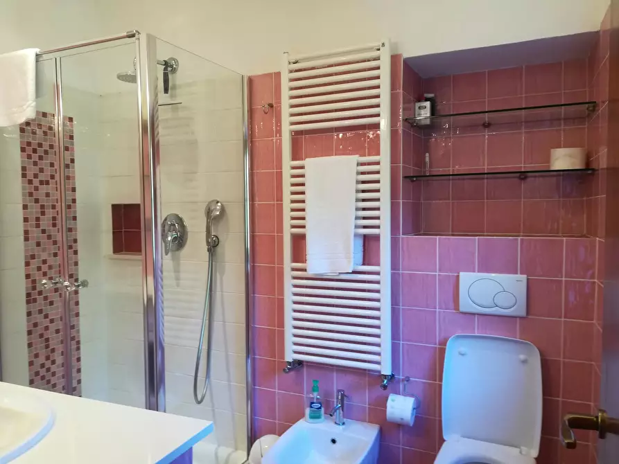 Immagine 10 di Appartamento in affitto  in Via del Pian dei Giullari a Firenze