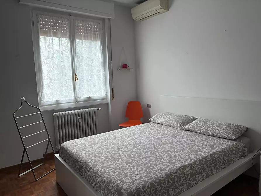 Immagine 6 di Camera in affitto  in Via Zurigo a Milano