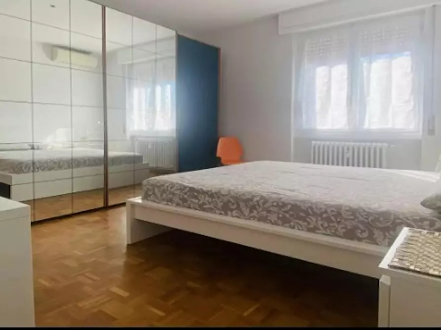 Immagine 8 di Camera in affitto  in Via Zurigo a Milano