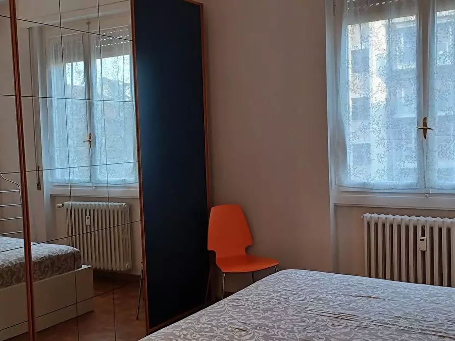 Immagine 1 di Camera in affitto  in Via Zurigo a Milano