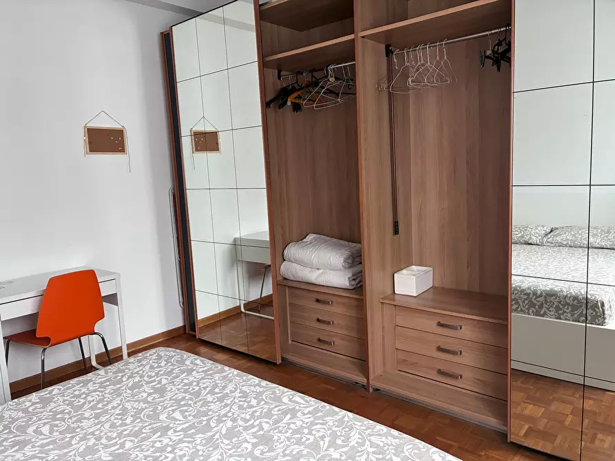 Immagine 7 di Camera in affitto  in Via Zurigo a Milano