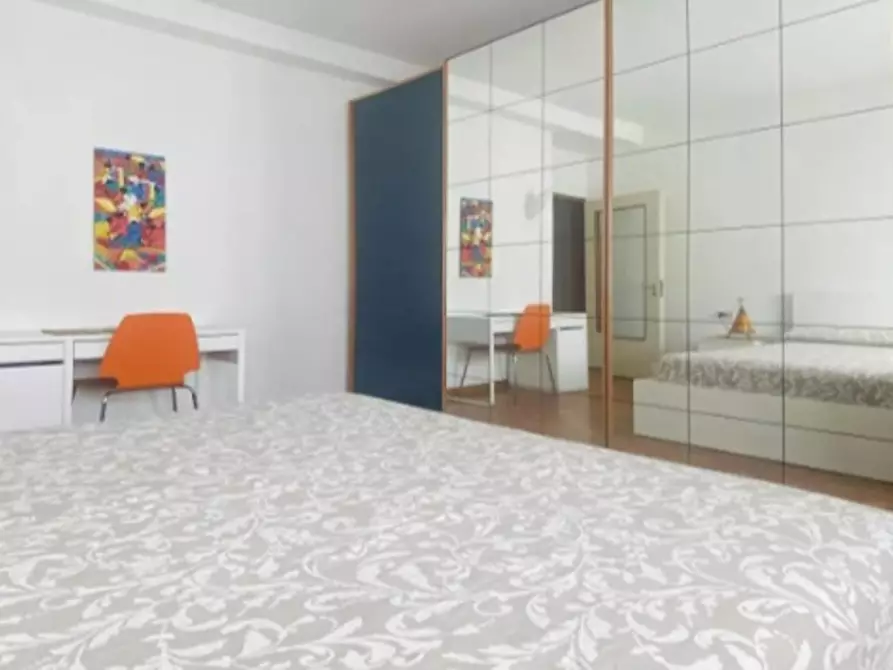 Immagine 2 di Camera in affitto  in Via Zurigo a Milano