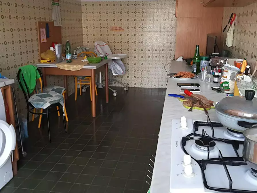 Immagine 10 di Camera in affitto  in Via di Casal Bruciato a Roma