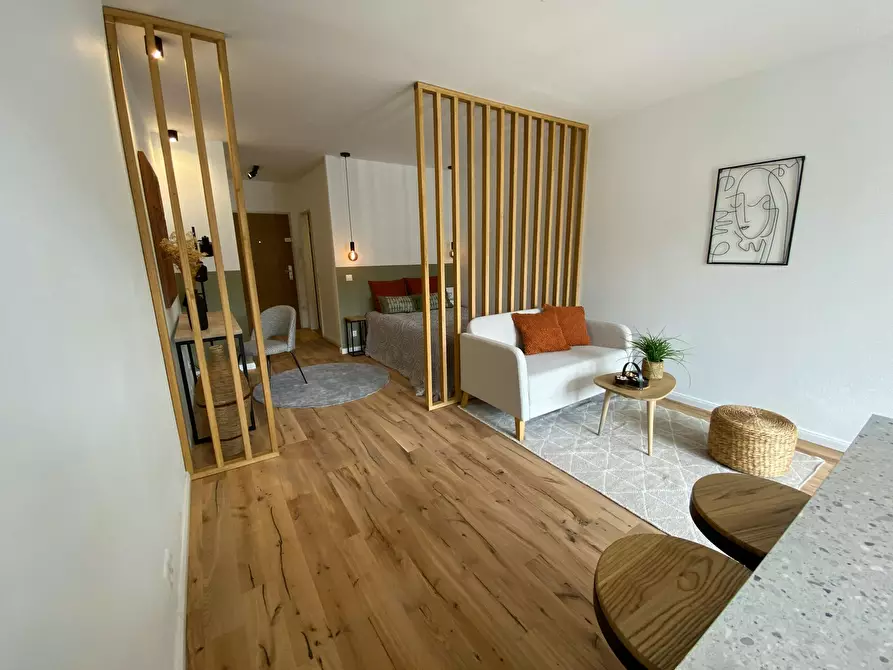 Immagine 1 di Appartamento in affitto  in Kantstraße a München