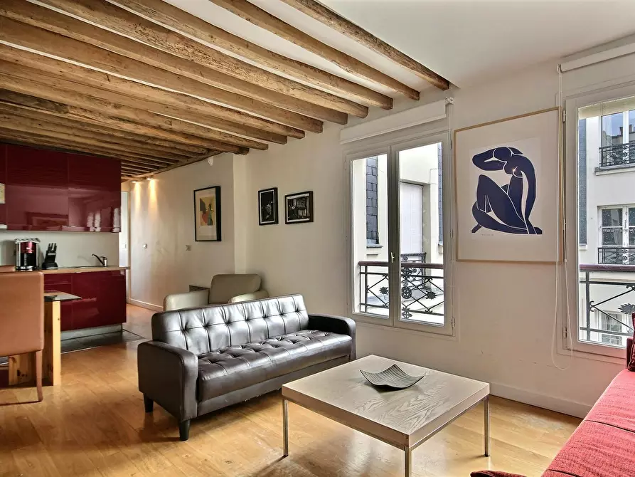 Immagine 5 di Appartamento in affitto  in Rue du Temple a Paris 03