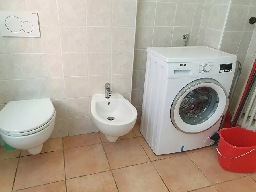 Immagine 5 di Camera in affitto  in Via Castelbarco a Trento