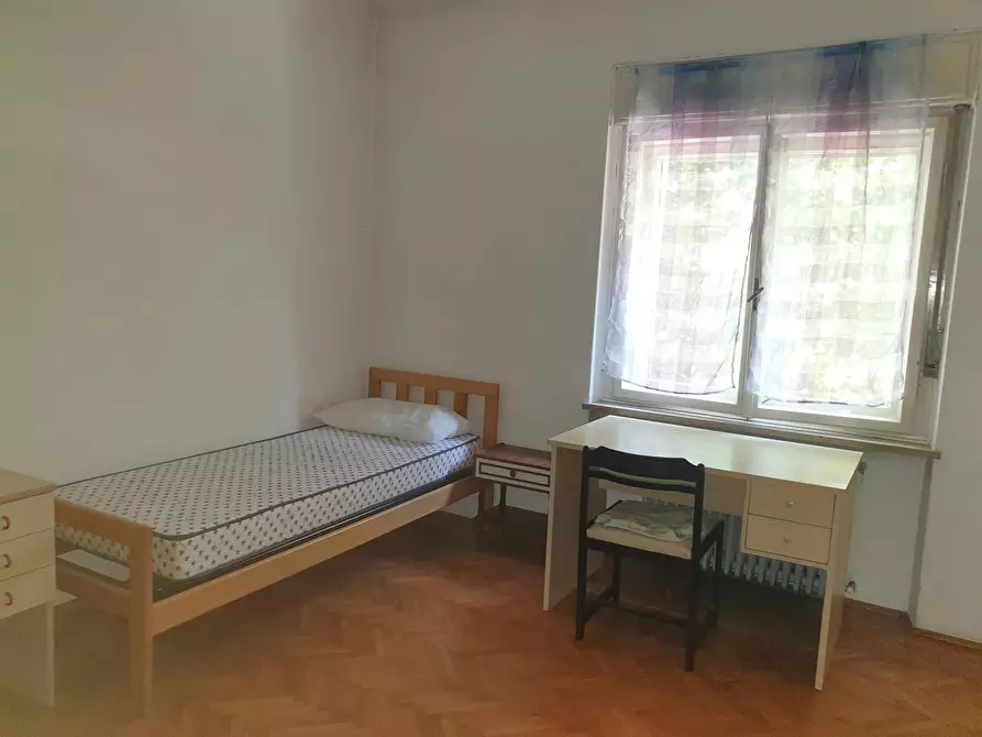 Immagine 3 di Camera in affitto  in Via Gian Domenico Romagnosi a Trento