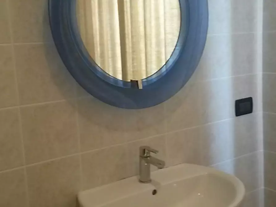 Immagine 8 di Camera in affitto  in Via Castelbarco a Trento