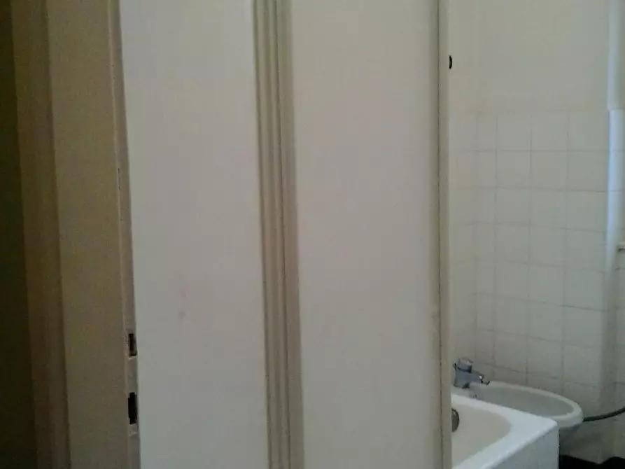 Immagine 9 di Camera in affitto  in Via Castelbarco a Trento