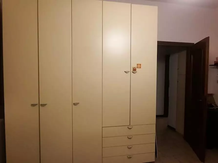 Immagine 10 di Camera condivisa in affitto  in Via delle Fragole a Bologna