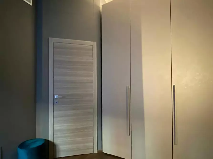 Immagine 9 di Appartamento in affitto  in Via Correggio a Milano