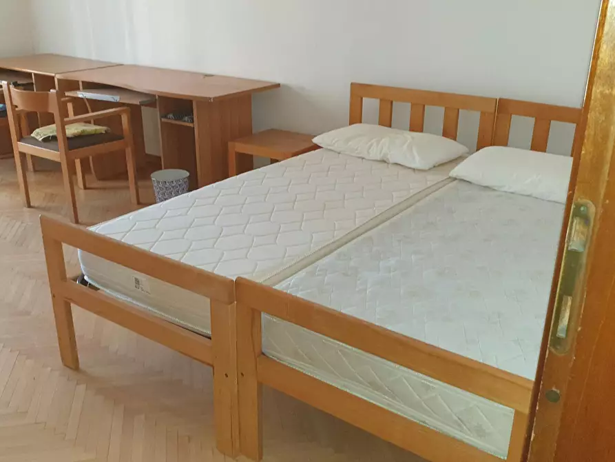 Immagine 1 di Camera in affitto  in Via Fratelli Perini a Trento