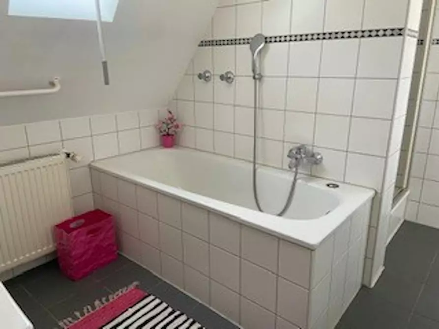 Immagine 5 di Appartamento in affitto  in Höhscheider Straße a Solingen