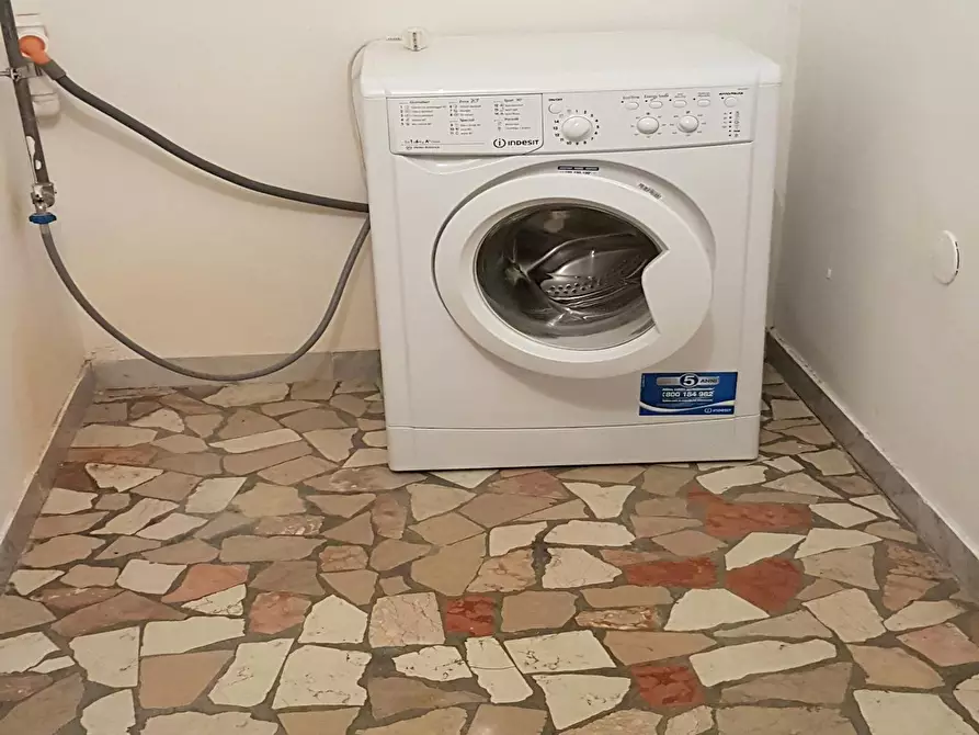 Immagine 9 di Camera in affitto  in Via Fratelli Perini a Trento