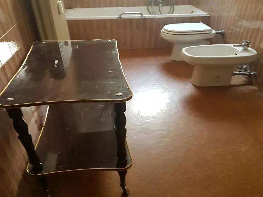 Immagine 9 di Camera in affitto  in Via Fratelli Perini a Trento