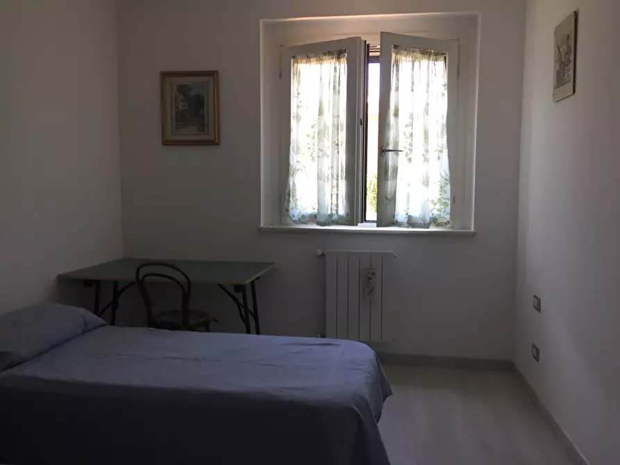 Immagine 3 di Camera in affitto  in Via di Bravetta a Roma