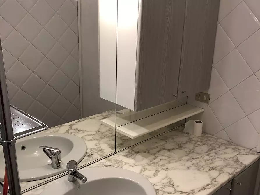 Immagine 7 di Camera in affitto  in Via Leopoldo Sabbatini a Milano