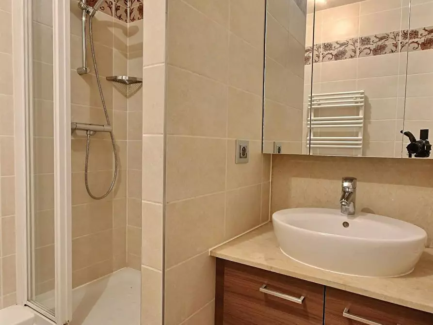 Immagine 9 di Appartamento in affitto  in Rue Brunel a Paris 17