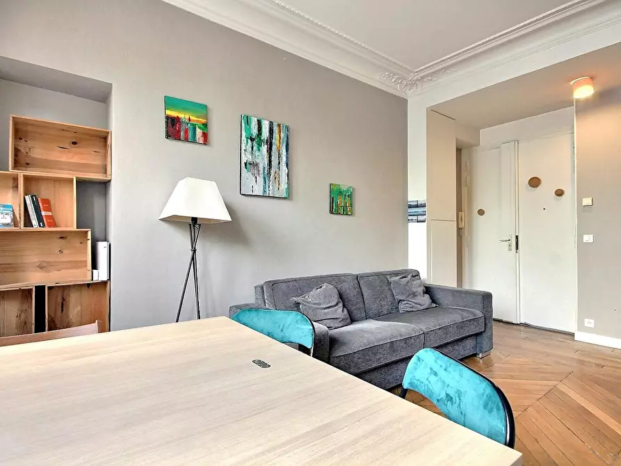 Immagine 4 di Appartamento in affitto  in Rue du Commerce a Paris