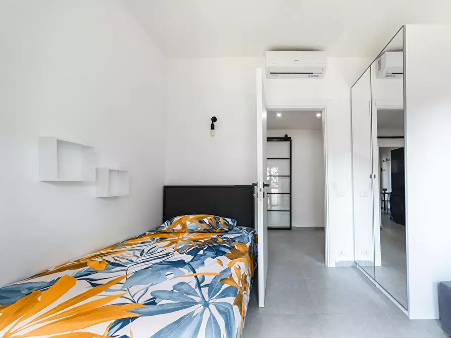 Immagine 2 di Camera in affitto  in Via Vittorio Emanuele Orlando a Milano