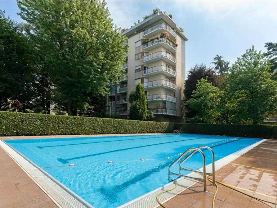 Immagine 5 di Appartamento in affitto  in Viale Famagosta a Milano