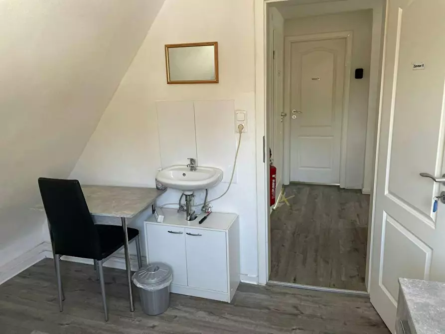 Immagine 3 di Camera in affitto  in Lochhausener Straße a München