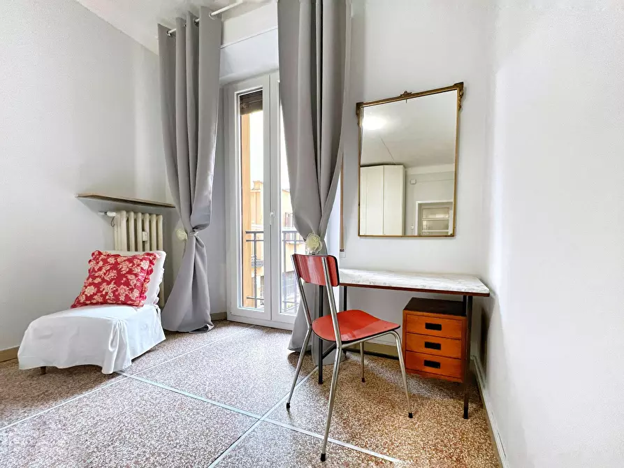 Immagine 4 di Appartamento in affitto  in Via Montebello a Bologna