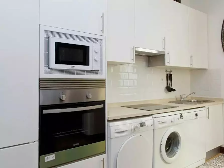 Immagine 10 di Camera in affitto  in Calle de Santa Engracia a Madrid