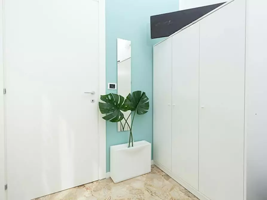 Immagine 6 di Camera in affitto  in Corso d'Augusto a Rimini