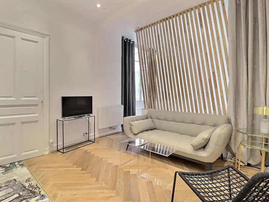Immagine 1 di Appartamento in affitto  in Rue Montmartre a Paris