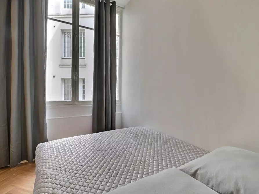 Immagine 8 di Appartamento in affitto  in Rue Montmartre a Paris