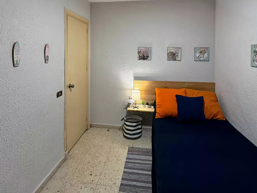 Immagine 2 di Camera in affitto  in Calle Carlos III a Cartagena