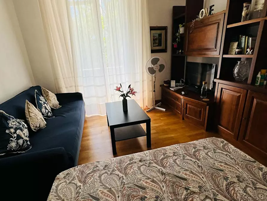 Immagine 6 di Camera in affitto  in Via Pietro Ogliari a Milano