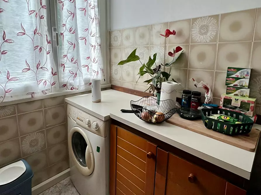 Immagine 9 di Camera in affitto  in Via Pietro Ogliari a Milano