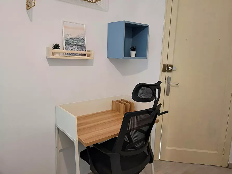 Immagine 7 di Camera in affitto  in Carrer de Villarroel a Barcelona