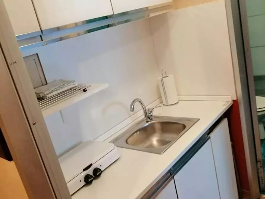 Immagine 5 di Appartamento in affitto  in Via Nizza a Torino