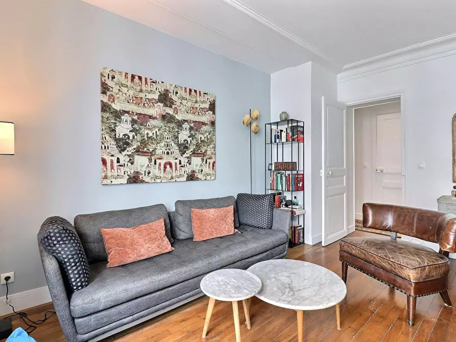 Immagine 4 di Appartamento in affitto  in Rue Paul Bert a Paris