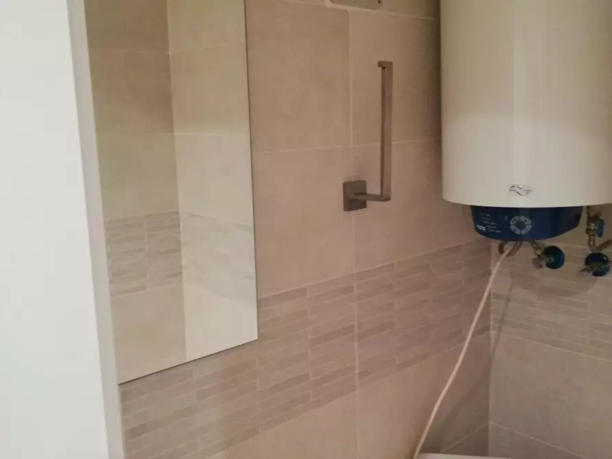Immagine 9 di Camera in affitto  in Calle Antonio Cánovas a Zaragoza