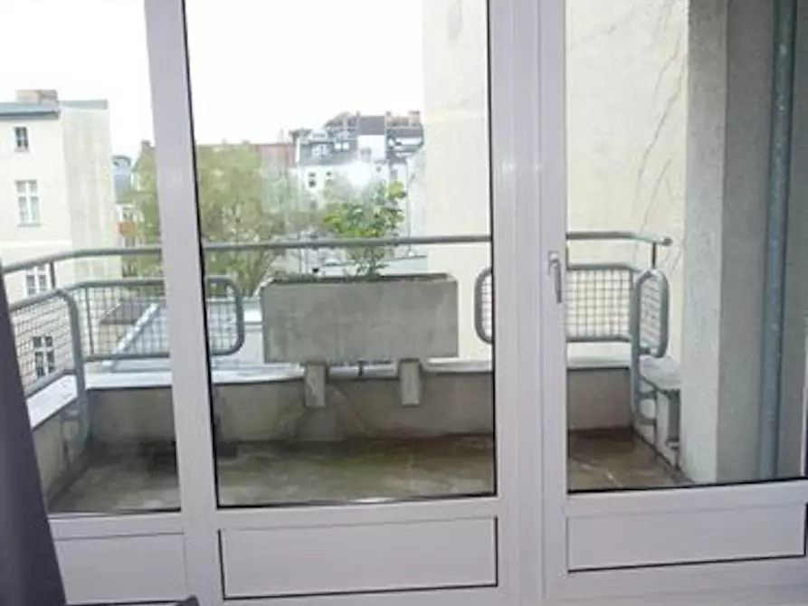 Immagine 5 di Appartamento in affitto  in Kaiser-Friedrich-Straße a Berlin