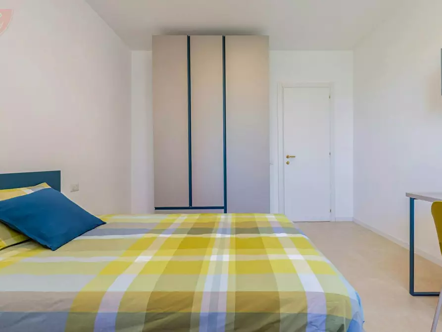 Immagine 4 di Camera in affitto  in Viale Famagosta a Milano
