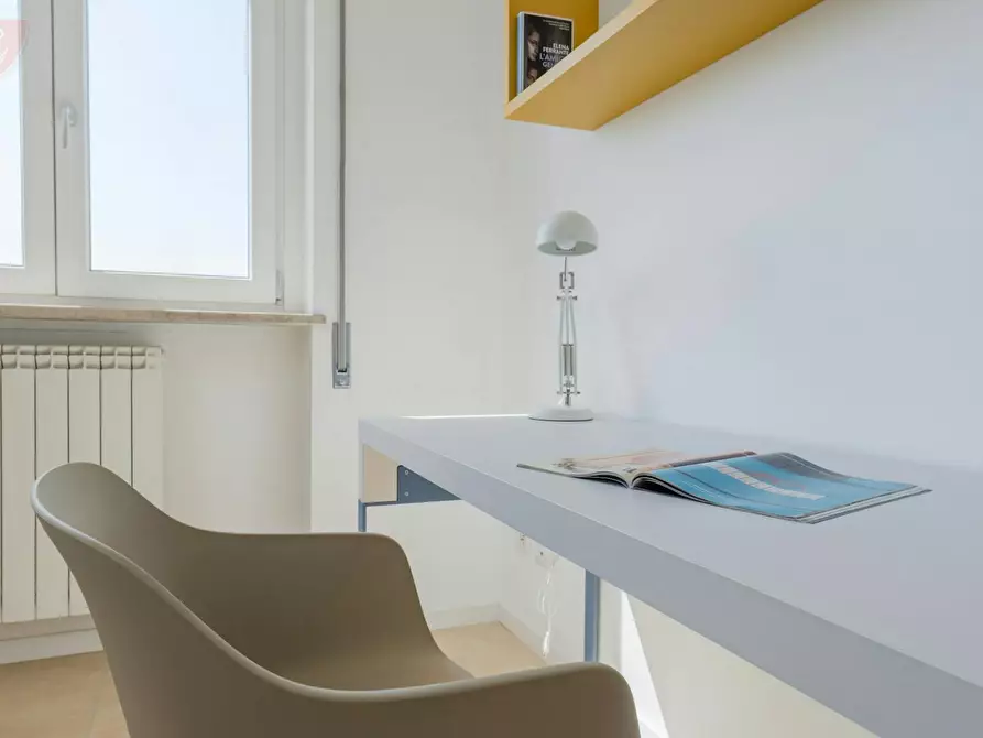 Immagine 6 di Camera in affitto  in Viale Famagosta a Milano