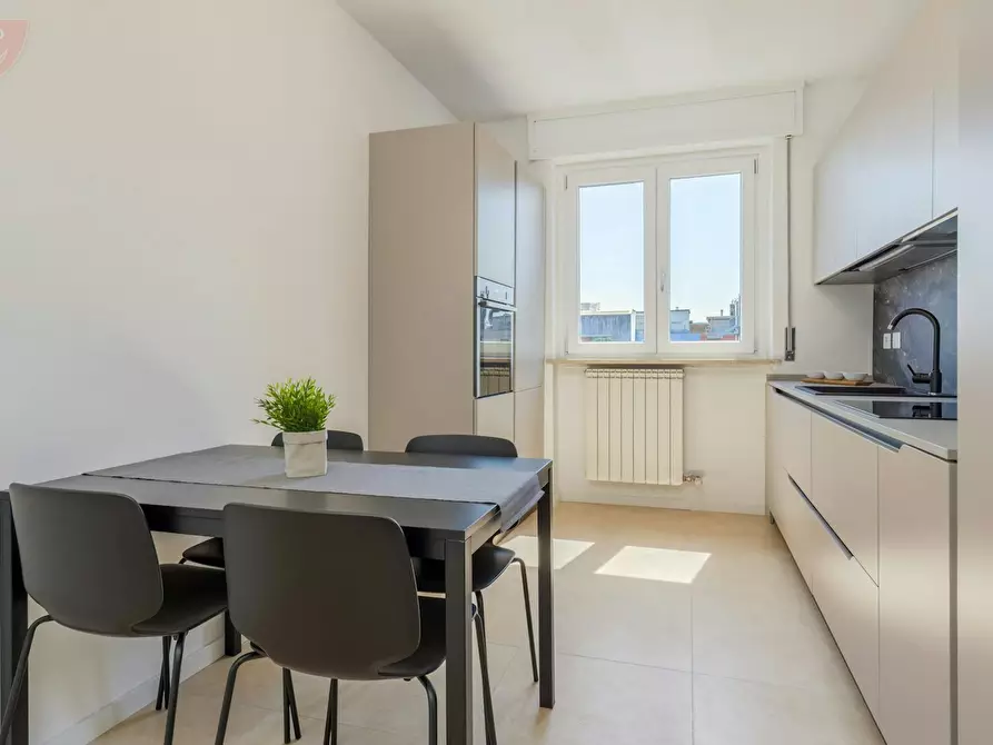 Immagine 9 di Camera in affitto  in Viale Famagosta a Milano