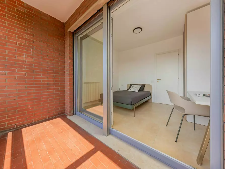 Immagine 6 di Camera in affitto  in Viale Famagosta a Milano