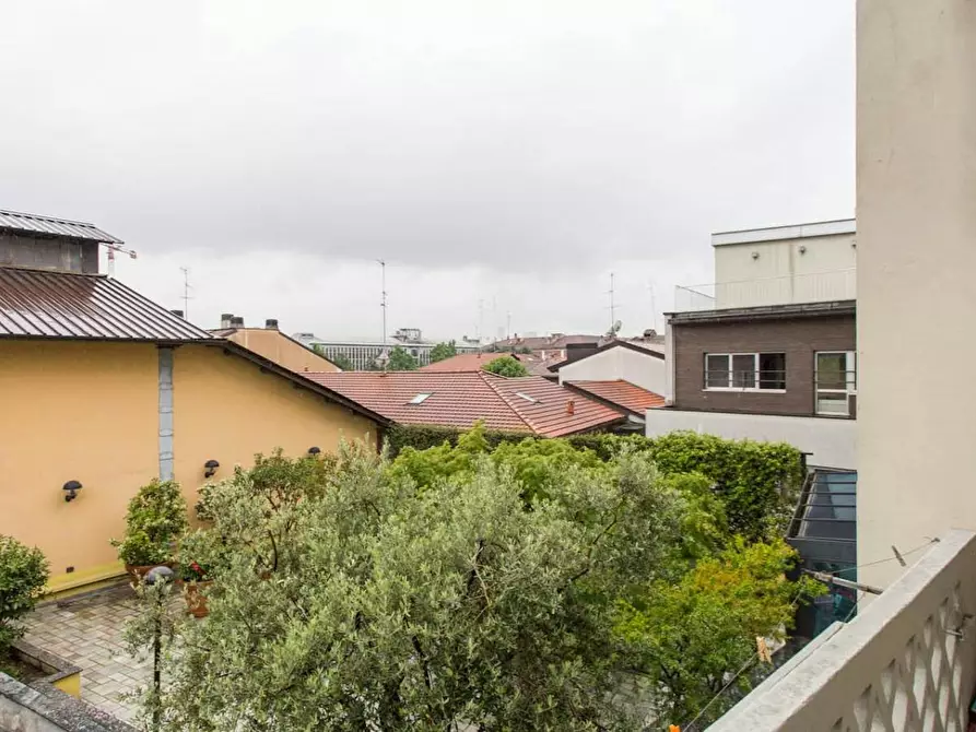 Immagine 5 di Camera in affitto  in Via Sommacampagna a Milano
