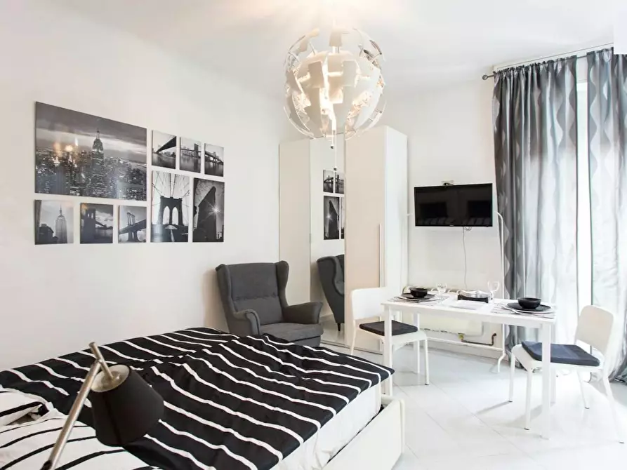 Immagine 1 di Appartamento in affitto  in Via Oristano a Milano