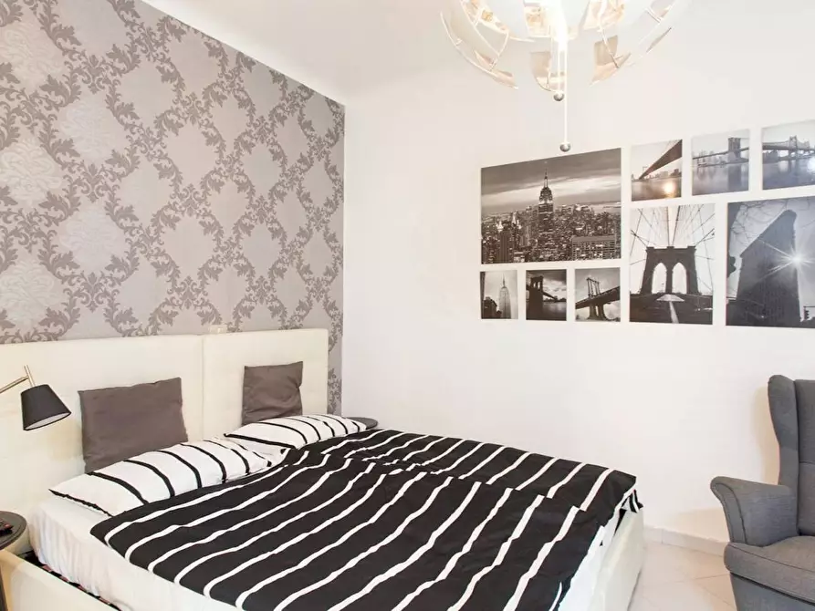 Immagine 2 di Appartamento in affitto  in Via Oristano a Milano