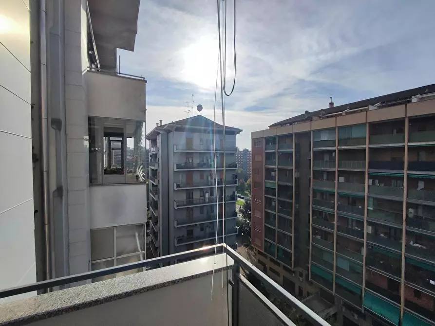 Immagine 5 di Camera in affitto  in Via Merano a Cologno Monzese