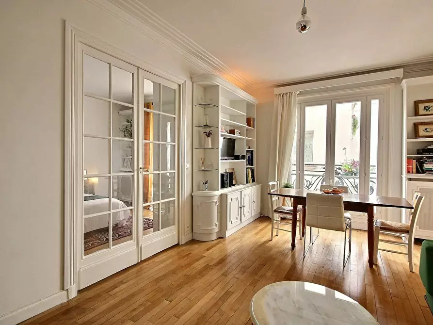 Immagine 5 di Appartamento in affitto  in Boulevard Richard-Lenoir a Paris
